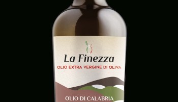 OLIO DI CALABRIA IGP Lt. 0,50 - €12,00 cadauno 